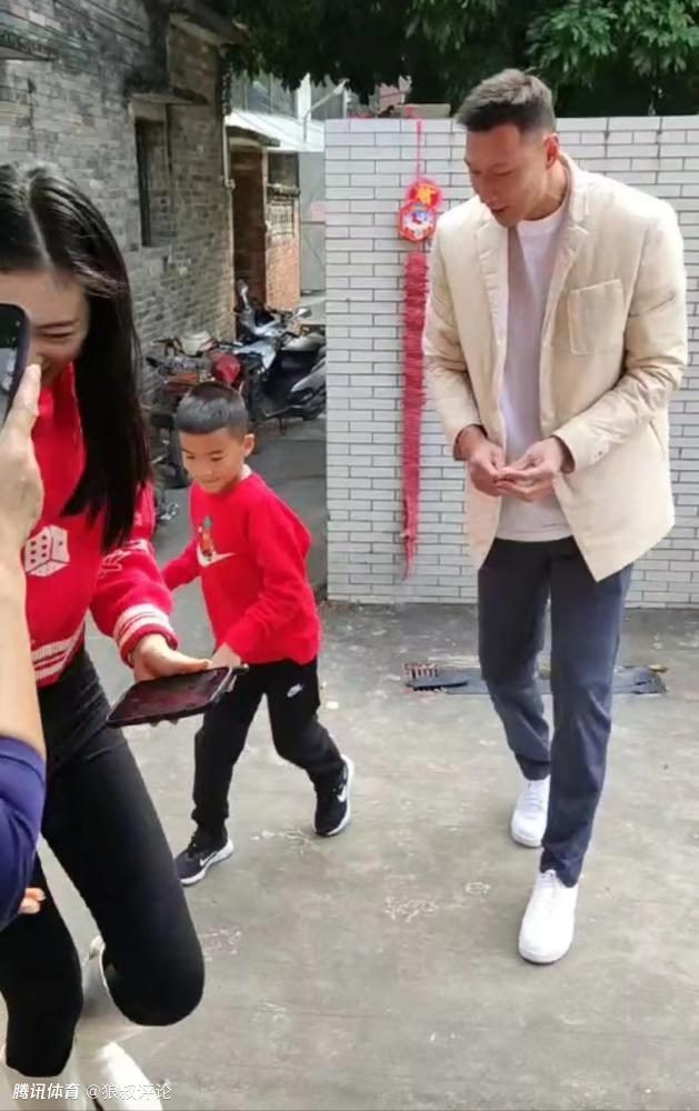 自从我认识杜海清，叶长缨这三个字就成了我的梦魇，一直到前些天杜海清遭遇车祸、下落不明，我才算是稍微摆脱了叶长缨的阴影，可是这眼下又来了一个叶长缨的儿子？。